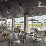 Diamond Head Beach Resort 